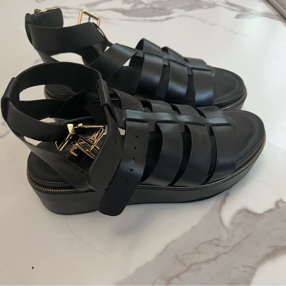 GB GIANI BINI black chunky sandals